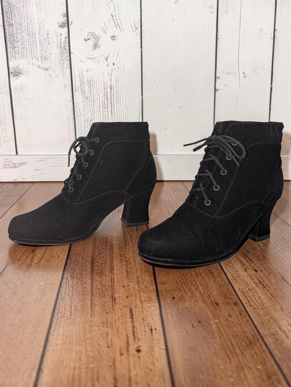 Michael Antonio Black Velvet Lace Up Block Heel Booties 7.5